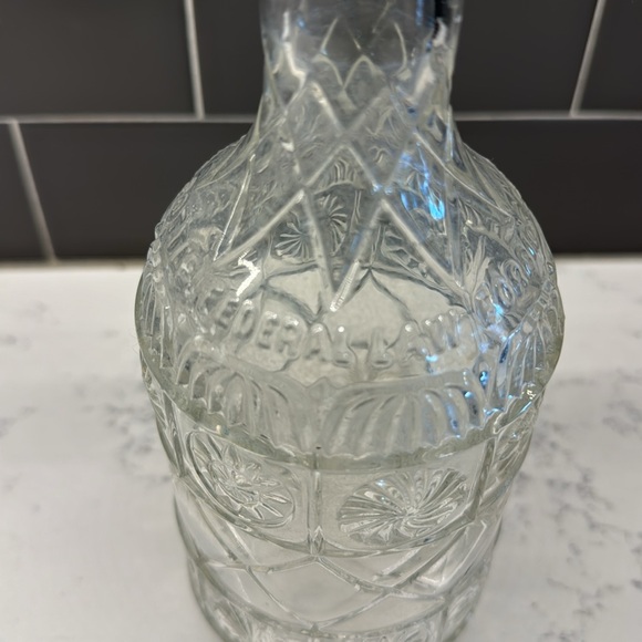 Vintage Cut Round Glass Decanter, Liquor Decanter - Picture 5 of 10